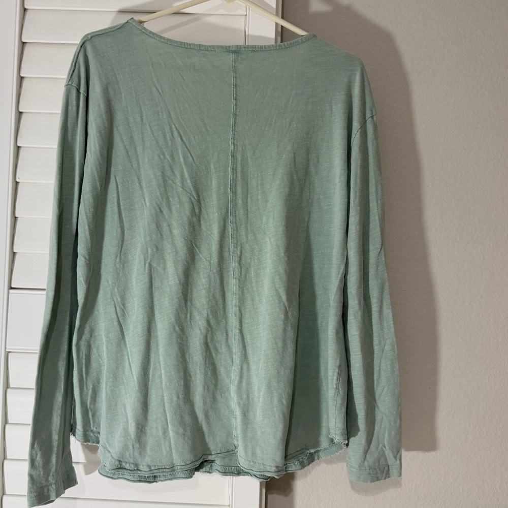 Jane & Delancey Womens Shirt Size M Sage Light Green Long Sleeve Slub Tee Solid - Picture 3 of 4